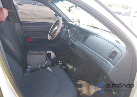 1998 Ford Crown Victoria Police Interceptor из США, поврежденный, VIN 2FAFP71W6WX164645